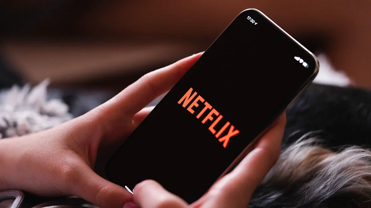 Сотовые операторы попросили власти вернуть россиянам доступ к Netflix