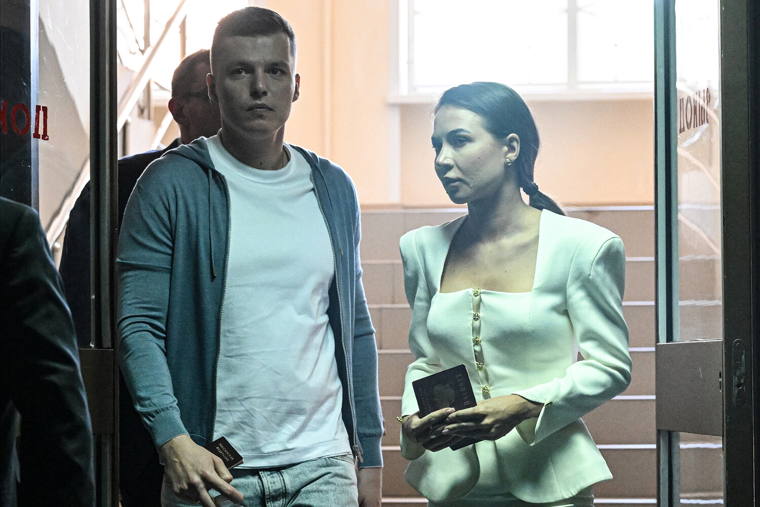 Супружеской паре блогеров предъявлено обвинение в валютных махинациях 0e1012ef-3d8f-4260-aa58-6a31ce6032b2-675244ac