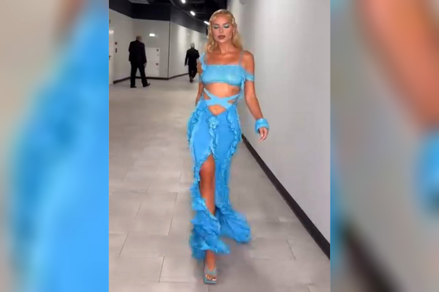 Певица Ханна блистает в элегантном платье после преодоления проблем со здоровьем 1096ebe1-a126-4c70-b2ca-e4793120f6d5-67537c04