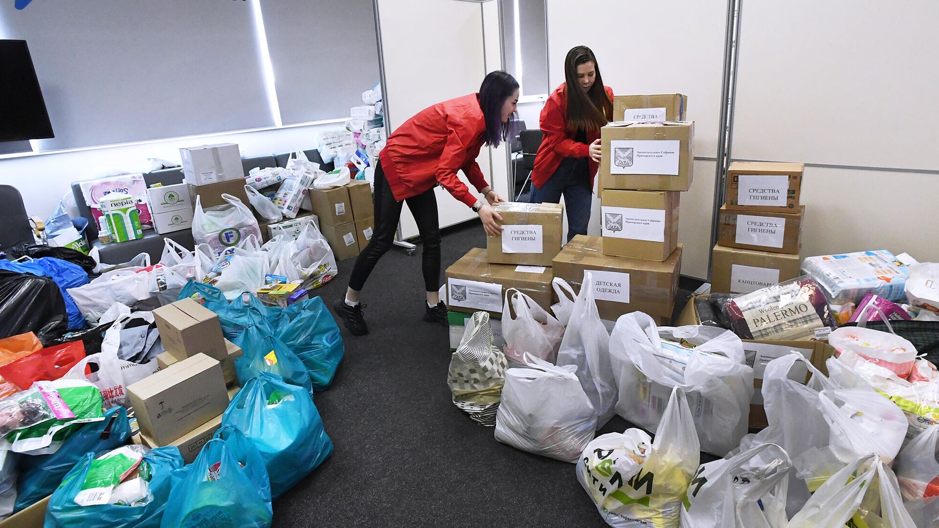 Масштабная поддержка: регионы России объединяются в помощи военнослужащим 2275bb99-dc22-4c1b-9603-0a7f8c468a08-678a2754