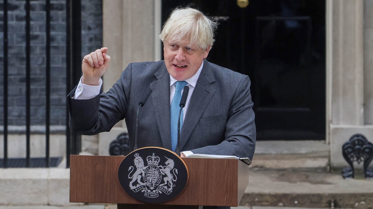 Экс-премьер Великобритании обвинил церковь в проблеме лишнего веса населения Boris Johnson Departure Speech Downing Street