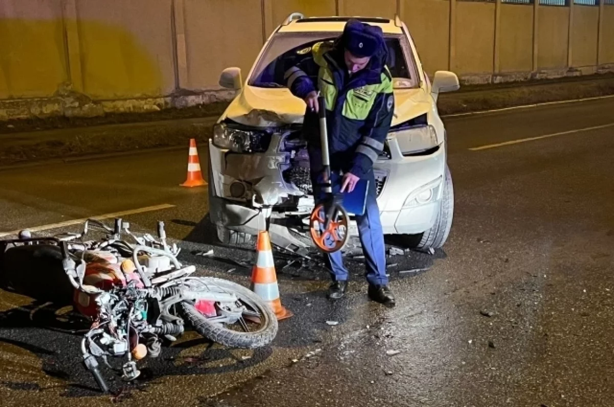 Дорожный инцидент с участием юного мотоциклиста произошел в Екатеринбурге bc31fcb7-63a4-422f-a15a-0ea1124b140f-676d45a4