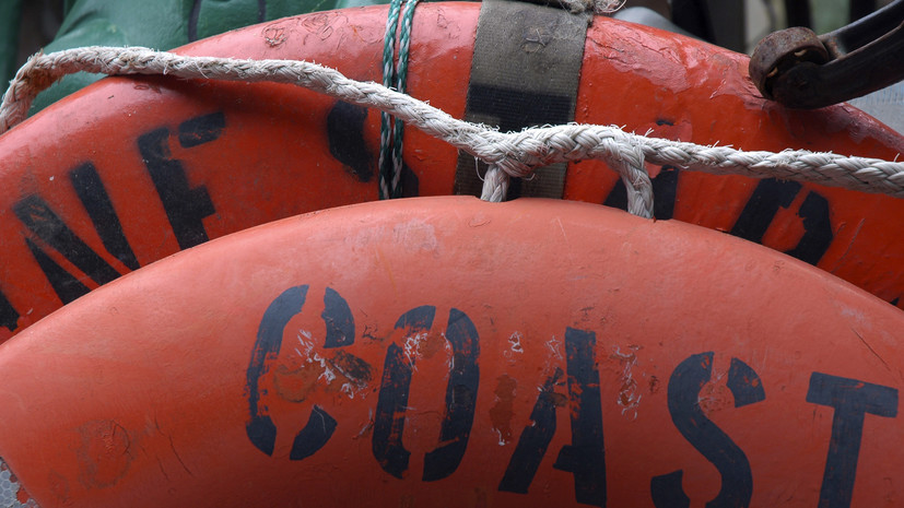 В МИД России рассказали, что с затонувшего судна Ursa Major спасли 14 человек