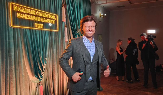 Забывший Волочкову сердцеед Шаляпин выбрал другую спутницу для отдыха на Мальдивах