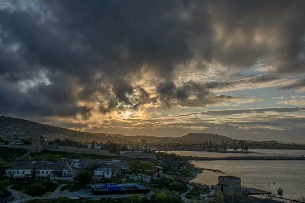 В Крыму объявлено штормовое предупреждение: рекомендации по безопасности ca6530a2-c5ab-41b1-ba5a-e96682d931a5-67af2753