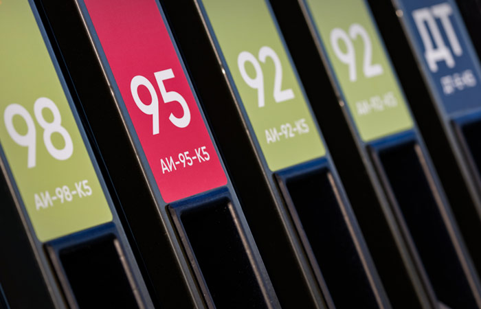 Новак заявил, что цены на топливо в РФ в этом году вырастут не выше инфляции