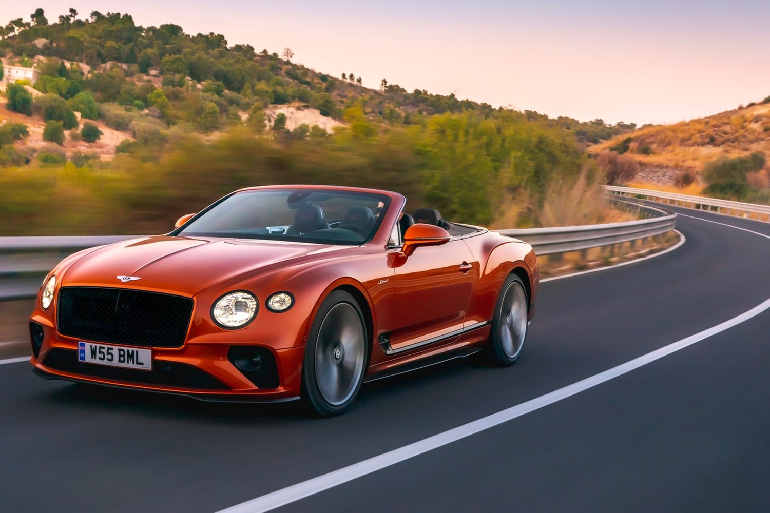 Рынок элитных автомобилей с пробегом демонстрирует уверенный рост в России dca3dc31-63a6-4fc3-8970-e4c1f63ad96e-67c2f3be