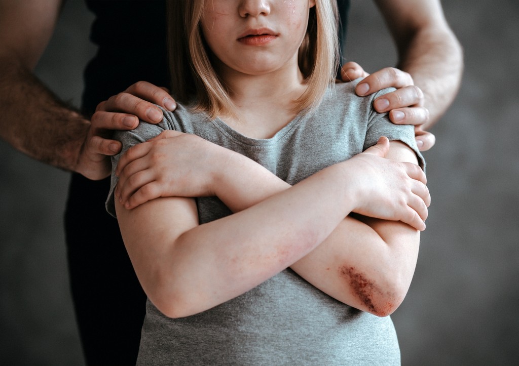 Шокирующее разоблачение: главарь «охотников на педофилов» оказался насильником малолетних eaac4d0d-b482-4ce1-900a-8bda1be05b35-67bcb077