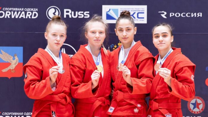 Триумф свердловских самбистов на первенстве России 0ea09004-7d9c-4971-9bda-849b7e0baf3c-67e6b736