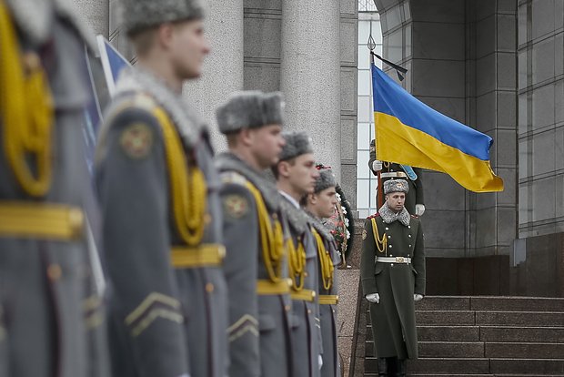 Мрачный прогноз для Украины: судьбоносный выбор между переговорами и потерей ключевых городов 130428c3-2921-488d-9905-b616ae53ffdc-67c7f4a4