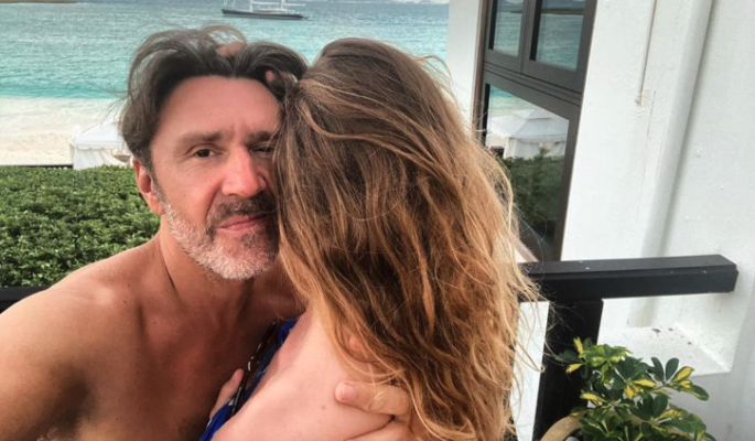 Неожиданный поворот в истории любви: Сергей Шнуров и Ольга Абрамова расстаются после шести лет брака 3590b2c9-0678-430c-89c0-938561e0cd40-67d1b850