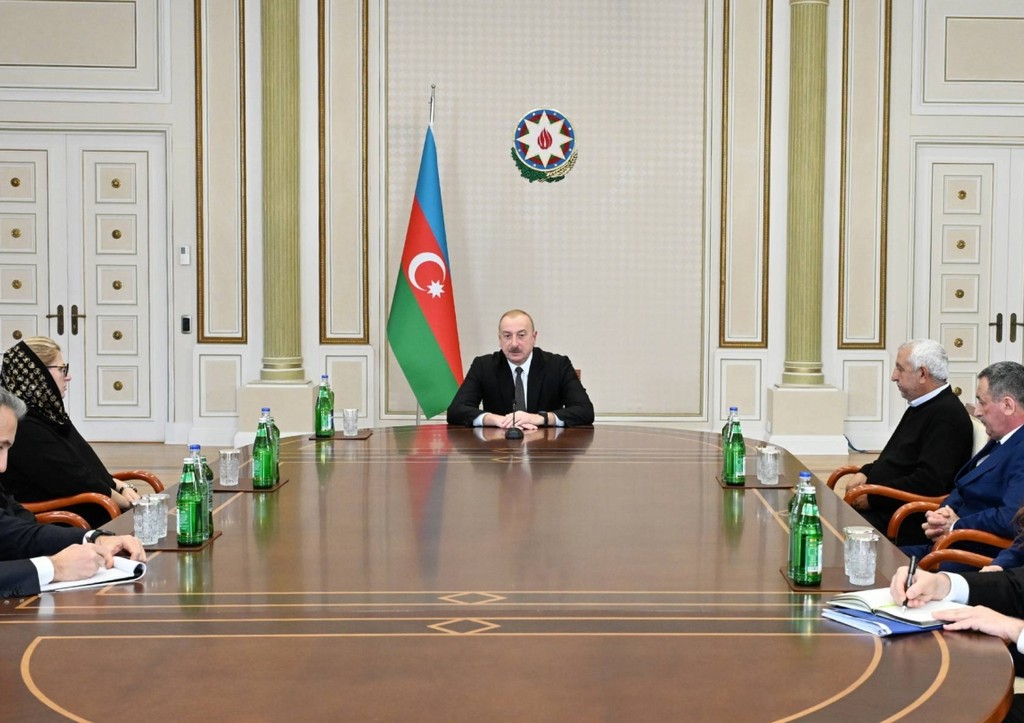 Алиев требует справедливого расследования авиакатастрофы в Актау 488d5265-5d31-4161-b15b-bb297c542925-67cefdb1