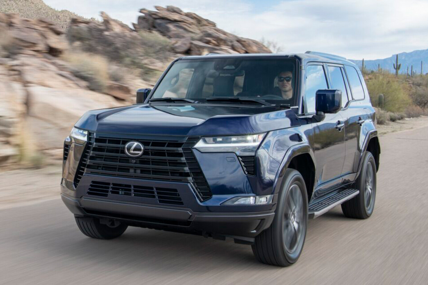 Новые вызовы для премиального внедорожника Lexus GX 5cc0b05c-4c7a-4634-bab4-7adafa02f0fd-67d1c026