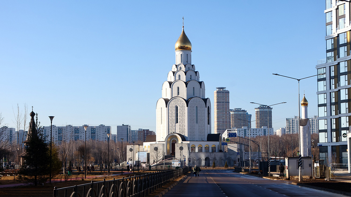 Москва успешно подготовила храмы и церкви к празднику Крещения Чин великого освящения и Божественная литургия в храме равноапостольного князя Владимира