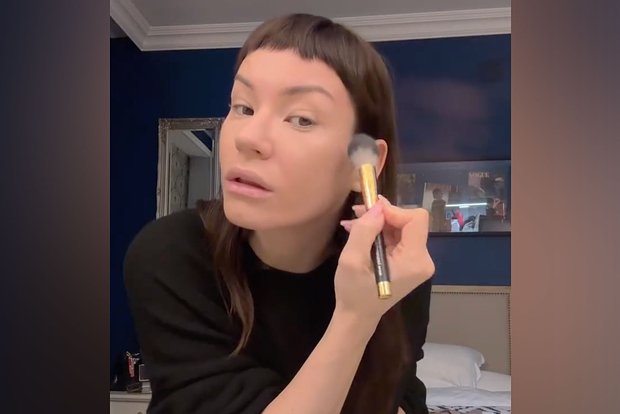 Популярная ведущая Ида Галич радует поклонников стильной прической 90fe757e-43c8-4fc3-91e5-7cd2d0cdcd90-67e449f6