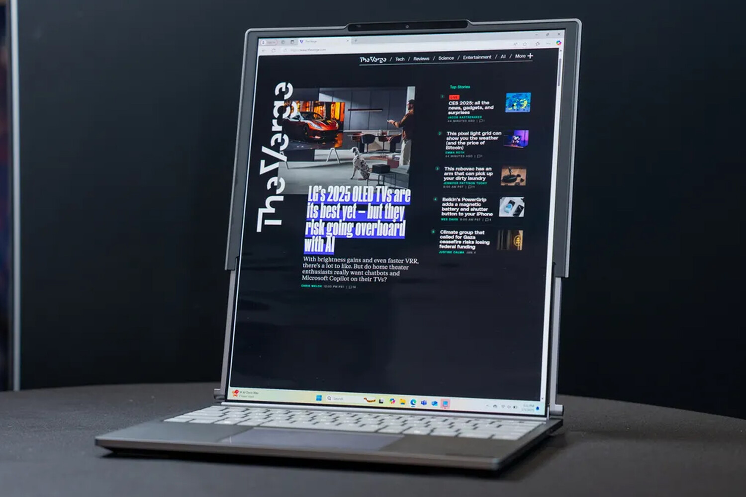 Революционный ноутбук с расширяющимся экраном от Lenovo меняет правила игры e1ef048b-43fb-44fb-a770-44d62e607e5e-67d18422