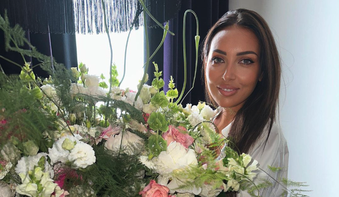 Неожиданный поворот в жизни звездной пары Алсу и Яна Абрамова f8f5a559-ef54-459e-8fce-5433021643d4-67ee3070