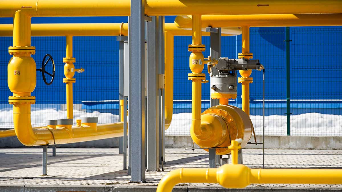 Москва обновила газовую инфраструктуру для надежного энергоснабжения Промывка и уборка территории газорегуляторного пункта «Головинская ГС»