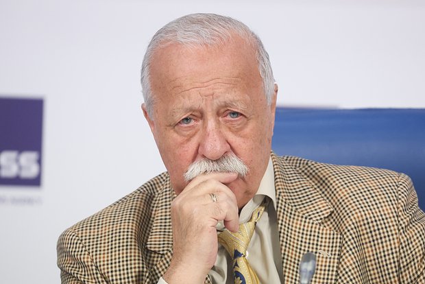 Леонид Якубович поделился впечатлениями о съемках в шоу «Что было дальше?» 4b42d200-b935-4e72-a03b-9d2bb403433b-68094f8d