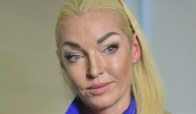 "Вся нога была в крови": Волочковой оторвало ноготь на Мальдивах