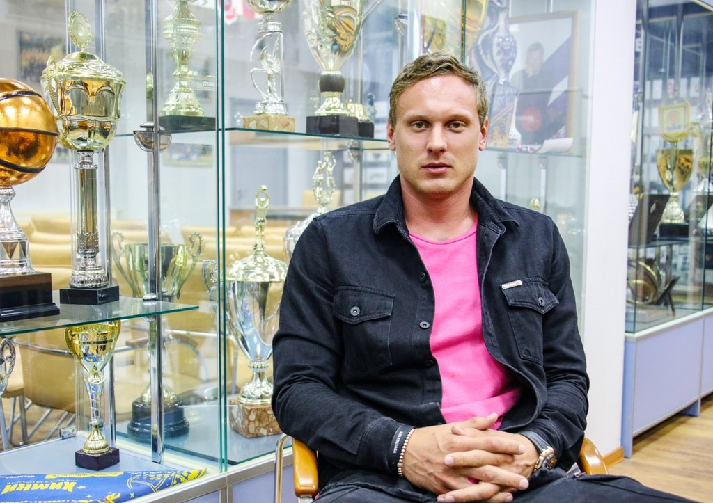 Новое расследование обстоятельств гибели известного баскетболиста 891d500d-fd6d-4ce5-b5fc-33d7b0dface5-67ff84dc