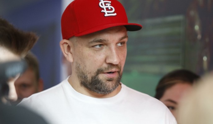 Баста устроил музыкальный сюрприз в Московском метро basta ustroil muzykalnyj syurpriz v moskovskom metro-dmvv-ru-174054606700-0