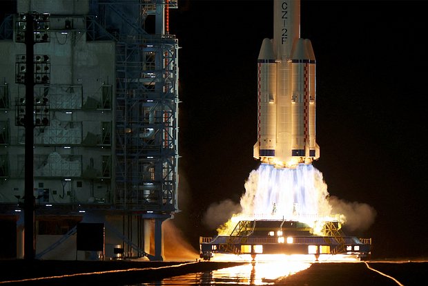 Китай запустит спутник для исследования Луны ef5f7618-10d7-4e8a-8cb3-031764a16735-6806b15a