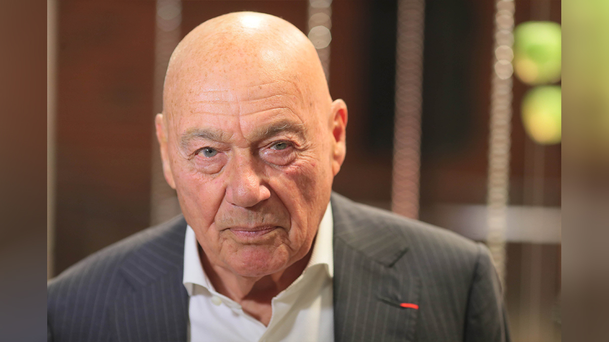 Познер прокомментировал введенные против него Канадой санкции