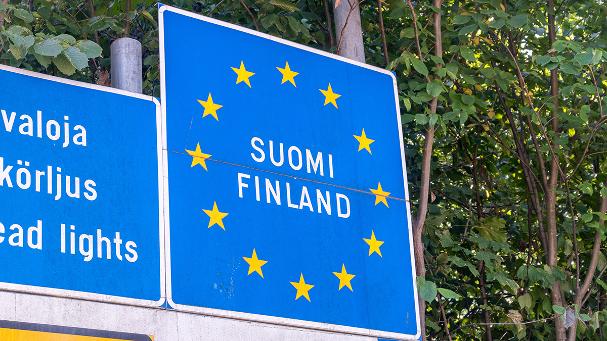 Republic,Of,Finland,(finnish:,Suomi),Border,Sign.