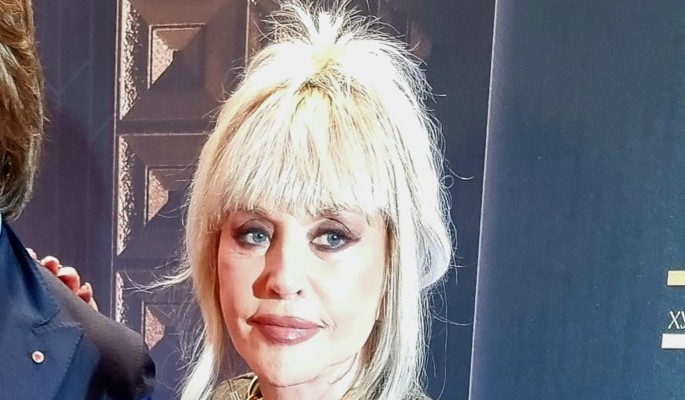 Слава Богу, не продали: прилетевшая на похороны Юдашкина мать нашла поддержку у Пугачевой slava bogu ne prodali priletevshaya na pohorony yudashkina mat nashla podderzhku u pugachevoj-dmvv-ru-174029557300-0