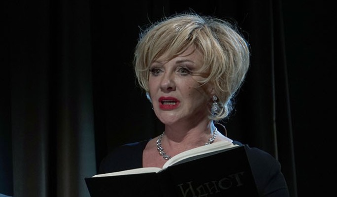 Сын Елены Яковлевой Денис Шальных представил яркий музыкальный эксперимент syn eleny yakovlevoj denis shalnyh predstavil yarkij muzykalnyj eksperiment-dmvv-ru-174029479600-0