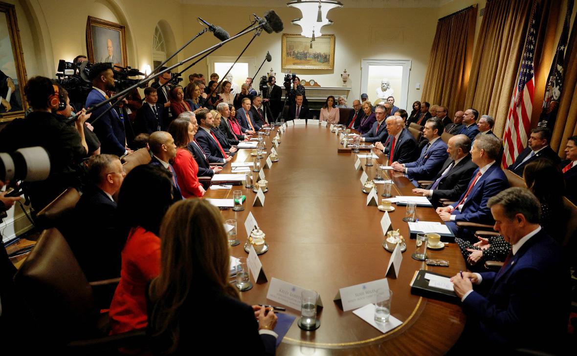 Трамп заявил, что гарантии безопасности Украине предоставит Европа tramp zayavil chto garantii bezopasnosti ukraine predostavit evropa-dmvv-ru-174062929800-0