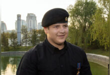 adam kadyrov udostoen medali rosgvardii i nagrudnogo znaka omon ahmatgroznyj-dmvv-ru-174309480800-0