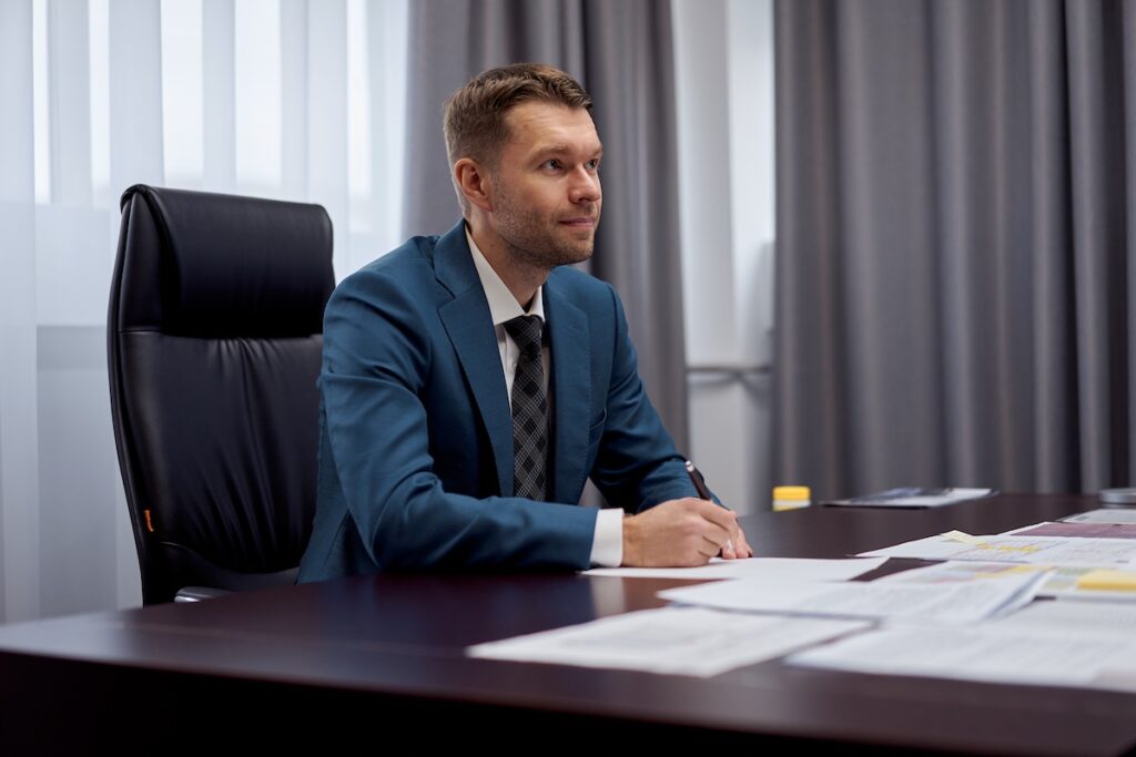 Алексей Вихарев, екатеринбургский депутат, получил памятную медаль Министерства обороны