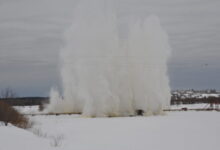 Дорожники Свердловской области защищают мосты реки Тура от весеннего паводка dorozhniki sverdlovskoj oblasti zashhishhayut mosty reki tura ot vesennego pavodka-dmvv-ru-174247380100-0