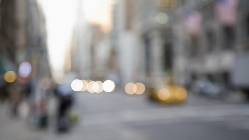 Врач Маляцинский назвал размытость зрения признаком компьютерного зрительного синдрома