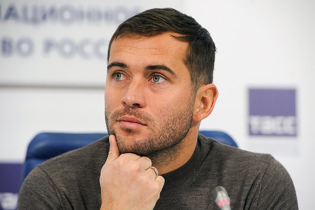 Кержаков поздравил Дзюбу с новым рекордом российского футбола kerzhakov pozdravil dzyubu s novym rekordom rossijskogo futbola-dmvv-ru-174153126800-0