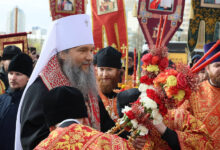 Митрополит Евгений зовет уральцев пройти символическую трубу у Храма-на-крови mitropolit evgenij zovet uralczev projti simvolicheskuyu trubu u hramanakrovi-dmvv-ru-174272707400-0