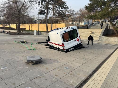 Необычное приключение водителя Скорой помощи в Феодосии neobychnoe priklyuchenie voditelya skoroj pomoshhi v feodosii-dmvv-ru-174158576800-0