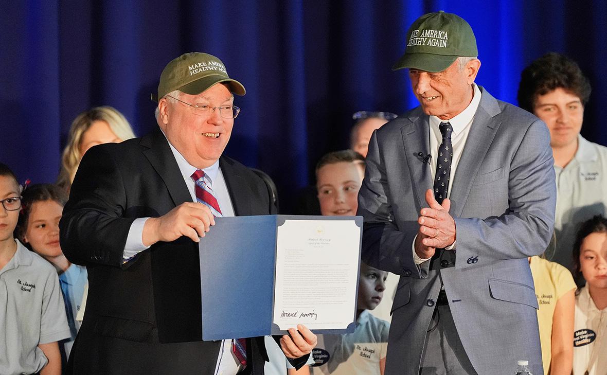 Патрик Морриси и Роберт Ф. Кеннеди-младший (Stephanie Scarbrough / AP / ТАСС)