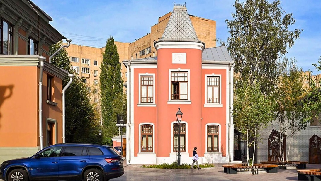 Особняк со львом и дом художников: какие здания признали памятниками архитектуры