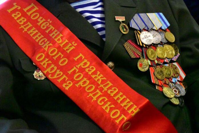 sverdlovskie veterany velikoj otechestvennoj vojny udostoeny zvaniya pochetnyj grazhdanin goroda-dmvv-ru-174107563300-0