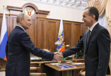 Вениамин Кондратьев и Владимир Путин обсуждают будущее Кубани перед выборами veniamin kondratev i vladimir putin obsuzhdayut budushhee kubani pered vyborami-dmvv-ru-174284876500-0