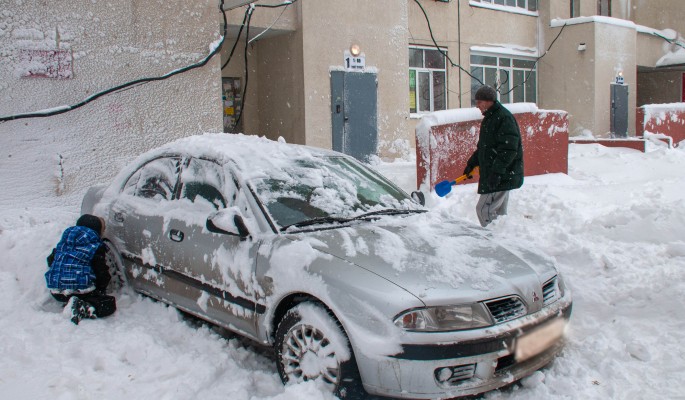 От 20 до 100 тысяч рублей: Как получить деньги за падение во дворе своего дома