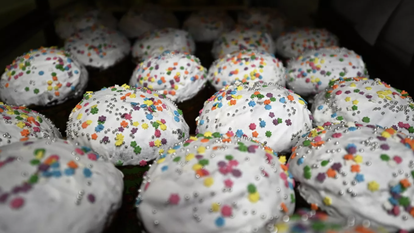 В Москве изготовили более 4,5 млн пасхальных куличей и кексов