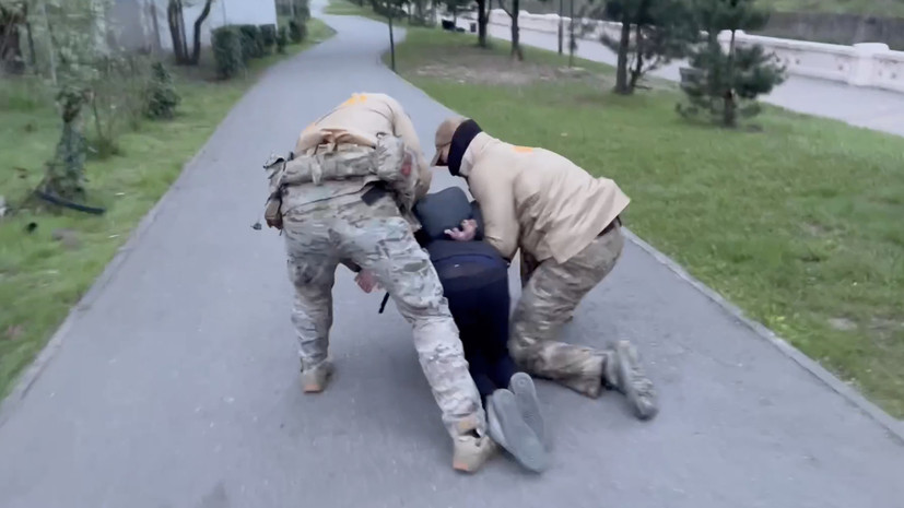 Шпионил в пользу спецслужб Украины: в Сочи задержали гражданина Румынии за сбор сведений о расположении ПВО