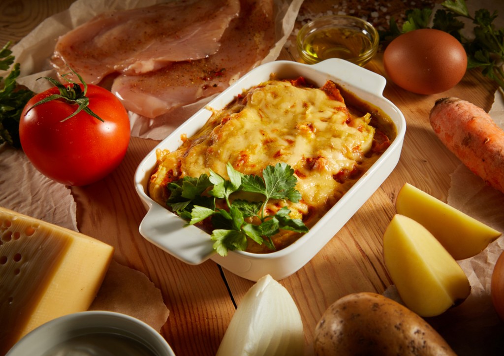 Ленивый гратен с ветчиной и сыром: вкуснятина на ужин за полчаса!