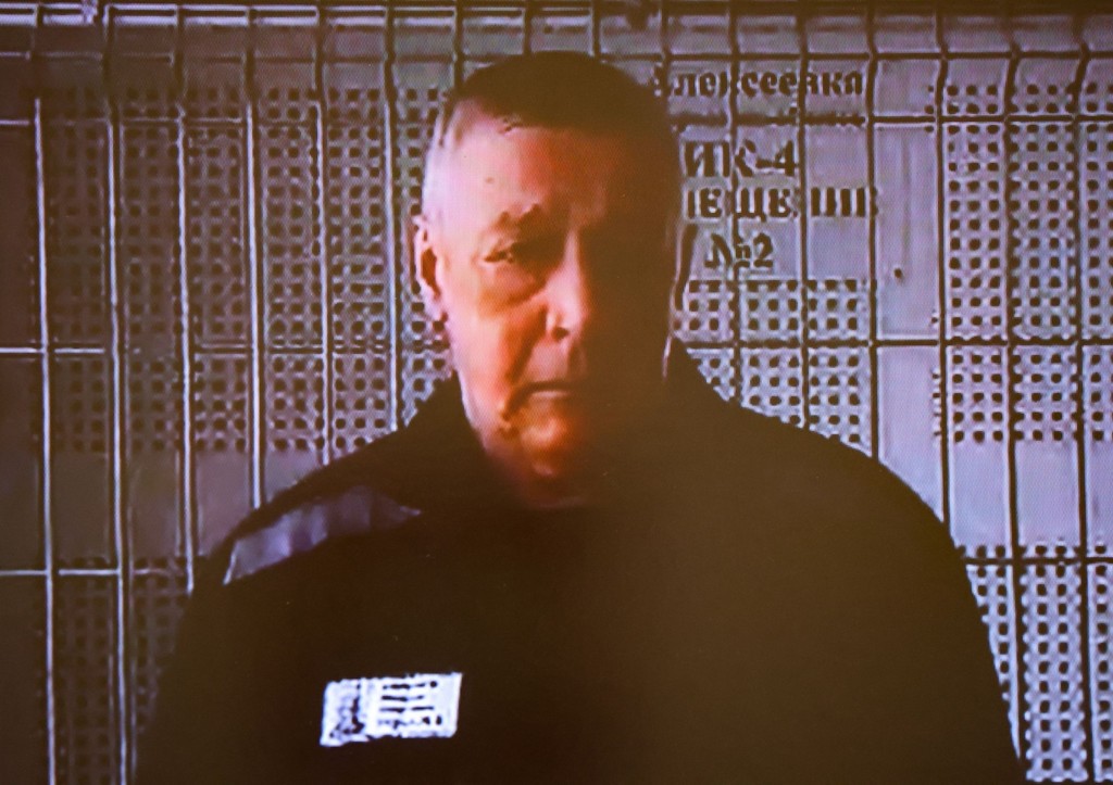 Михаил Ефремов