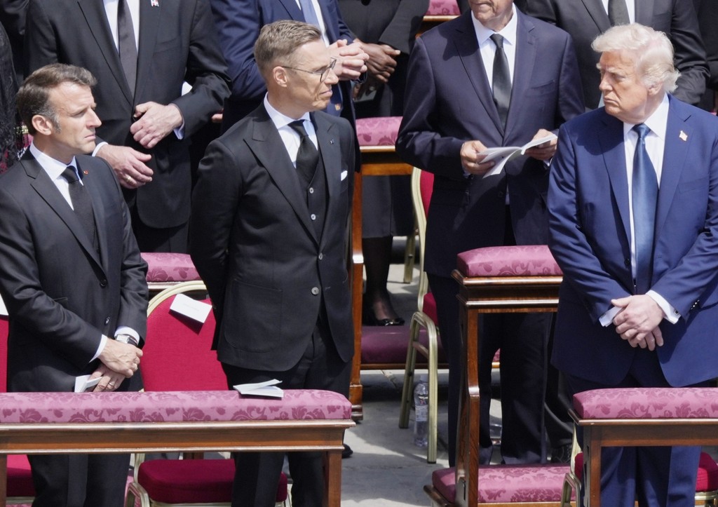 Эмманюэль Макрон, президент Финляндии Александр Стубб, президент США Дональд Трамп
