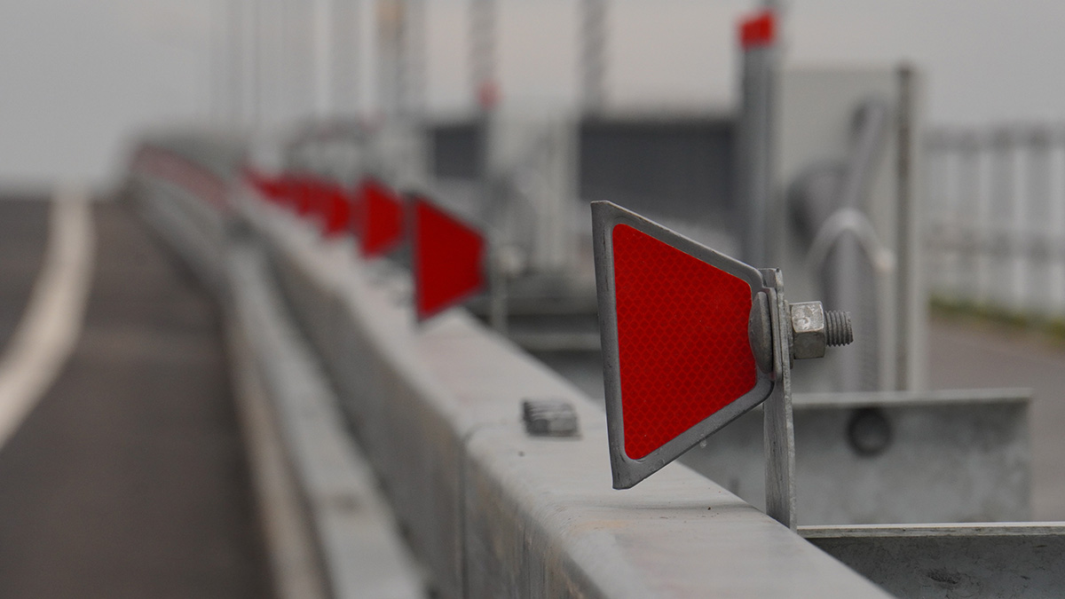 На западе Москвы перекрыли улицу из-за прорыва трубы